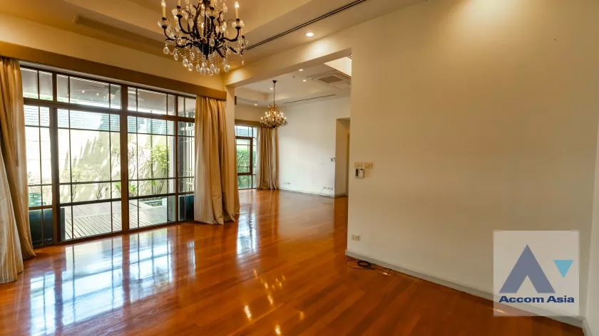 7  4 br House for rent and sale in Sukhumvit ,Bangkok BTS Phra khanong at Baan Sansiri Sukhumvit 67 AA35025