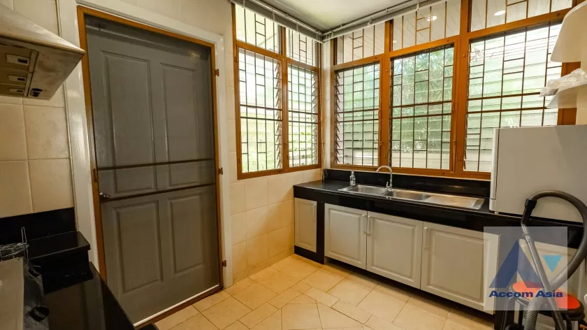 12  4 br House for rent and sale in Sukhumvit ,Bangkok BTS Phra khanong at Baan Sansiri Sukhumvit 67 AA35025