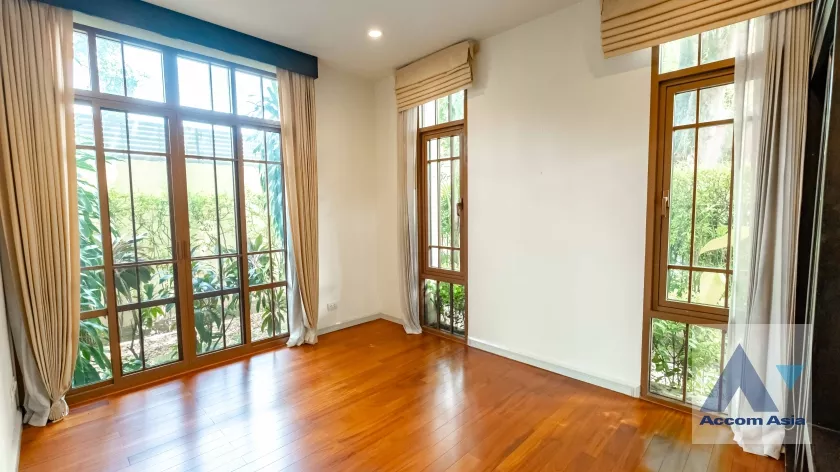 15  4 br House for rent and sale in Sukhumvit ,Bangkok BTS Phra khanong at Baan Sansiri Sukhumvit 67 AA35025