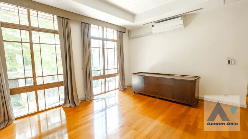 20  4 br House for rent and sale in Sukhumvit ,Bangkok BTS Phra khanong at Baan Sansiri Sukhumvit 67 AA35025
