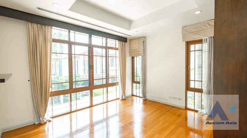 21  4 br House for rent and sale in Sukhumvit ,Bangkok BTS Phra khanong at Baan Sansiri Sukhumvit 67 AA35025