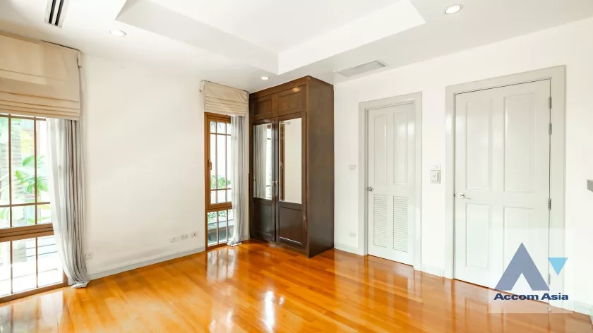 22  4 br House for rent and sale in Sukhumvit ,Bangkok BTS Phra khanong at Baan Sansiri Sukhumvit 67 AA35025