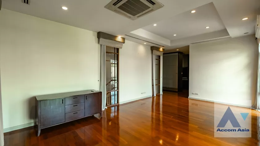 30  4 br House for rent and sale in Sukhumvit ,Bangkok BTS Phra khanong at Baan Sansiri Sukhumvit 67 AA35025
