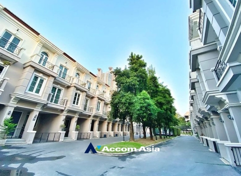  In Home Luxury Residence Townhouse  2 Bedroom for Rent MRT Sukhumvit in Sukhumvit Bangkok