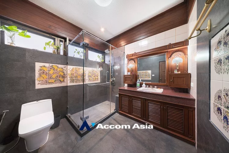 32  3 br Condominium For Sale in Sukhumvit ,Bangkok MRT Phetchaburi at Asoke Tower AA35059