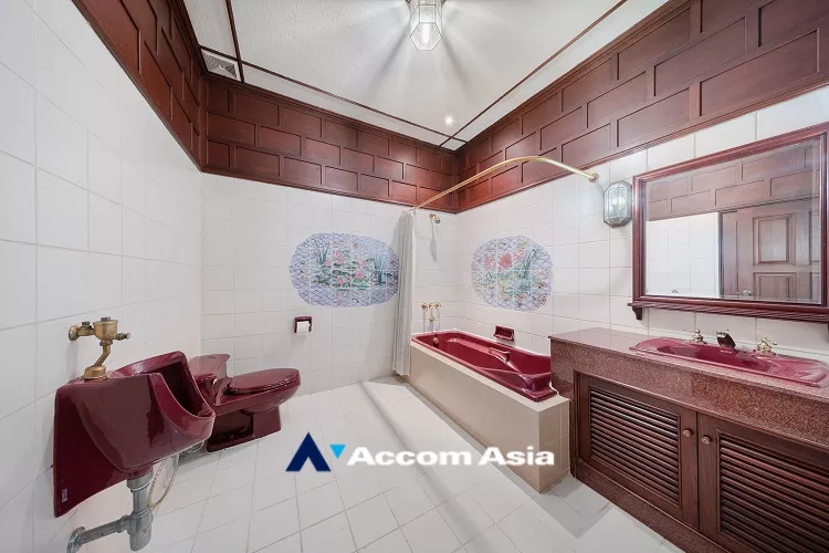 29  3 br Condominium For Sale in Sukhumvit ,Bangkok MRT Phetchaburi at Asoke Tower AA35059