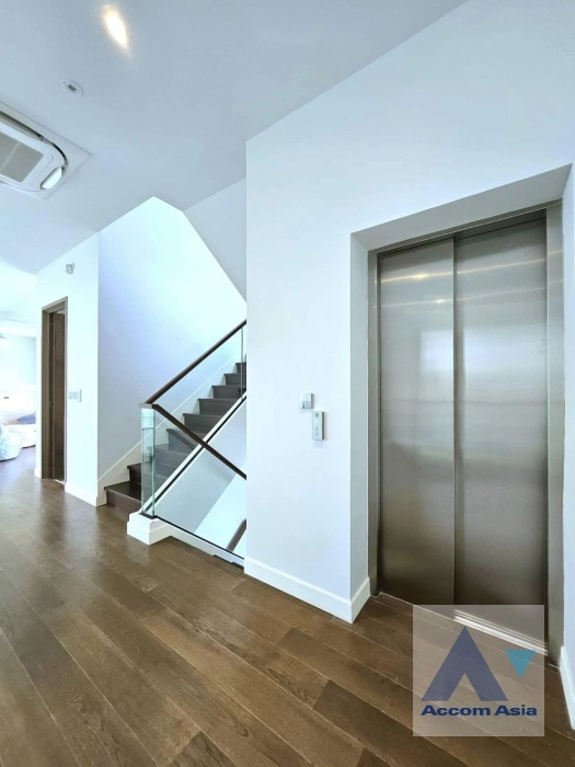 10  4 br House For Rent in Krungthep Kreetha ,Bangkok  at Bugaan Krungthep Kreetha AA35065