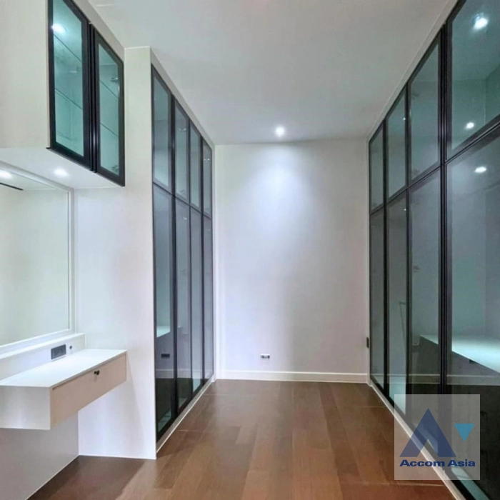 26  4 br House For Rent in Krungthep Kreetha ,Bangkok  at Bugaan Krungthep Kreetha AA35065