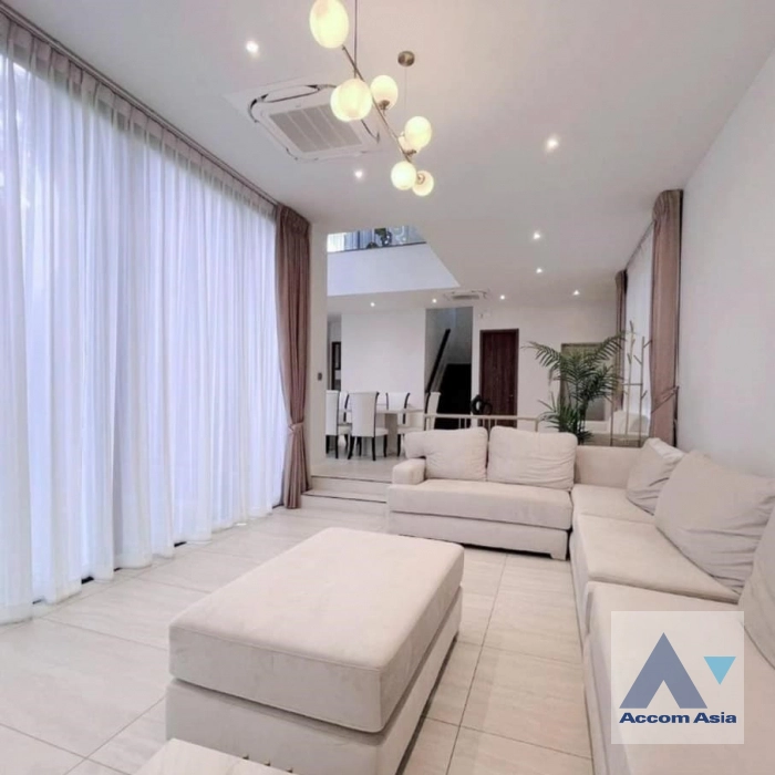 9  4 br House For Rent in Krungthep Kreetha ,Bangkok  at Bugaan Krungthep Kreetha AA35065