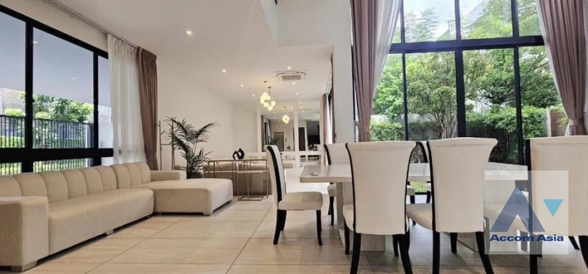 unitPet friendly | Modern 3-storey house fully furnished for rent at Bugaan Krungthep Kreetha (AA35065)