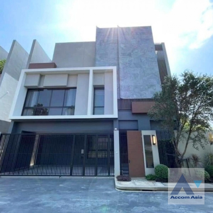 unitPet friendly | Modern 3-storey house fully furnished for rent at Bugaan Krungthep Kreetha (AA35065)