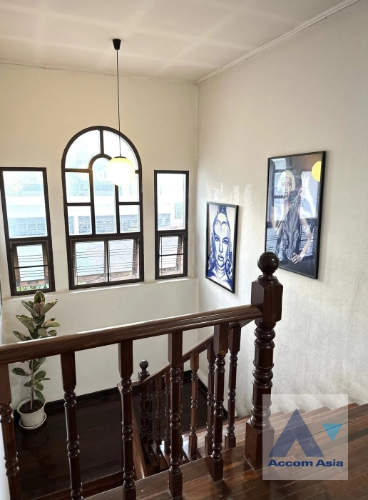 5  4 br House for rent and sale in Pattanakarn ,Bangkok ARL Ban Thap Chang at Baan Sammakorn Ramkhamhaeng 112 AA35077