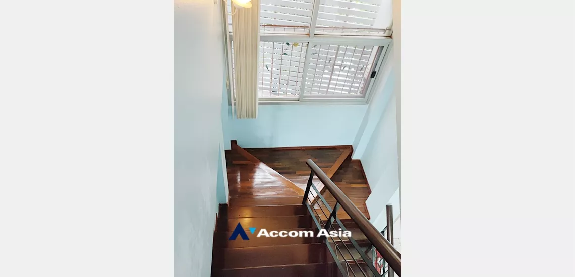 5  3 br House for rent and sale in Sukhumvit ,Bangkok BTS Phra khanong at Home Place Sukhumvit 71 AA35079