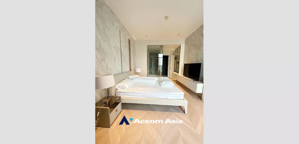  2 Bedrooms  Condominium For Rent in Sathorn, Bangkok  near BTS Saphan Taksin (AA35087)