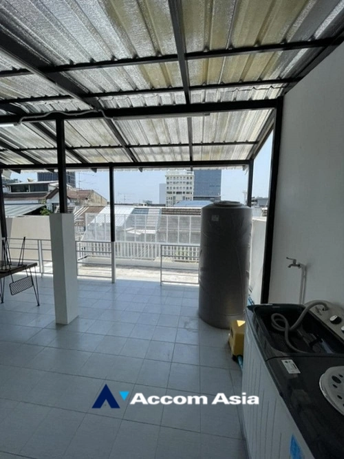 9  3 br Townhouse for rent and sale in Sukhumvit ,Bangkok BTS Bang Chak AA35094