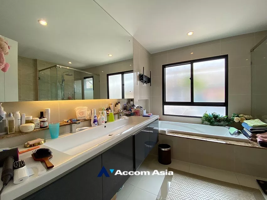 9  6 br House For Sale in Pattanakarn ,Bangkok ARL Hua Mak at Setthasiri Pattanakarn AA35095