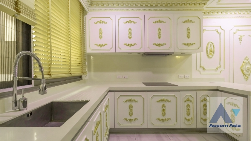 7  4 br House for rent and sale in Sukhumvit ,Bangkok BTS Phrom Phong at Quarter 39 AA35121