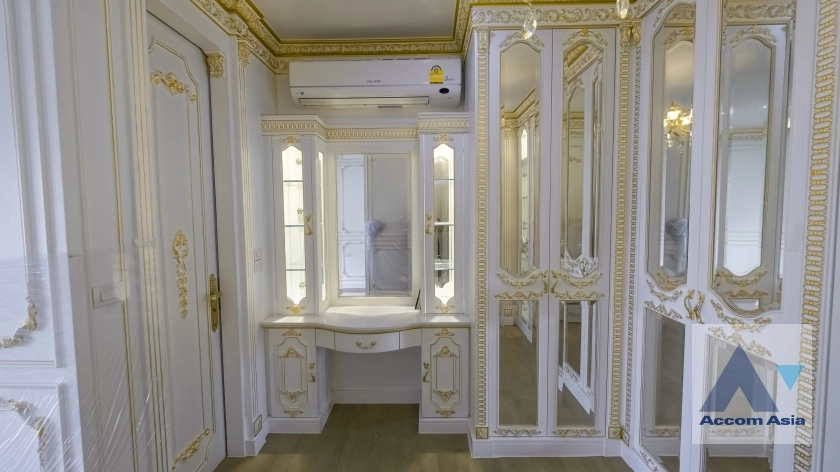 16  4 br House for rent and sale in Sukhumvit ,Bangkok BTS Phrom Phong at Quarter 39 AA35121