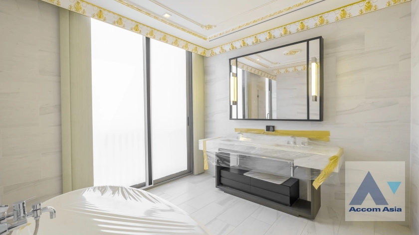 30  4 br House for rent and sale in Sukhumvit ,Bangkok BTS Phrom Phong at Quarter 39 AA35121