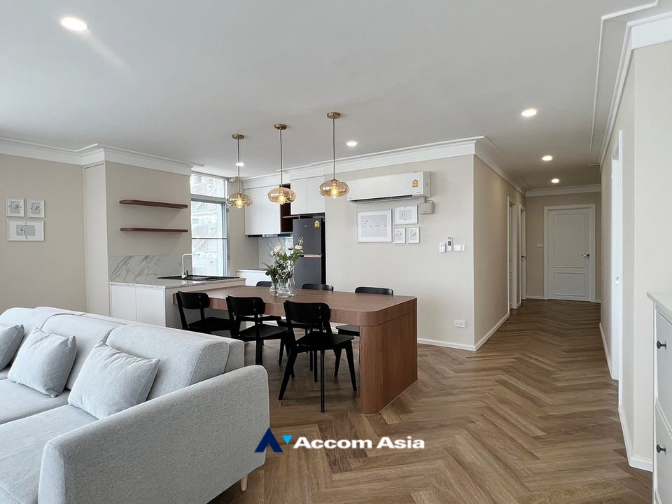 unit 3 Bedrooms  Condominium For Rent & Sale in Sukhumvit, Bangkok  near BTS Thong Lo (AA35122)