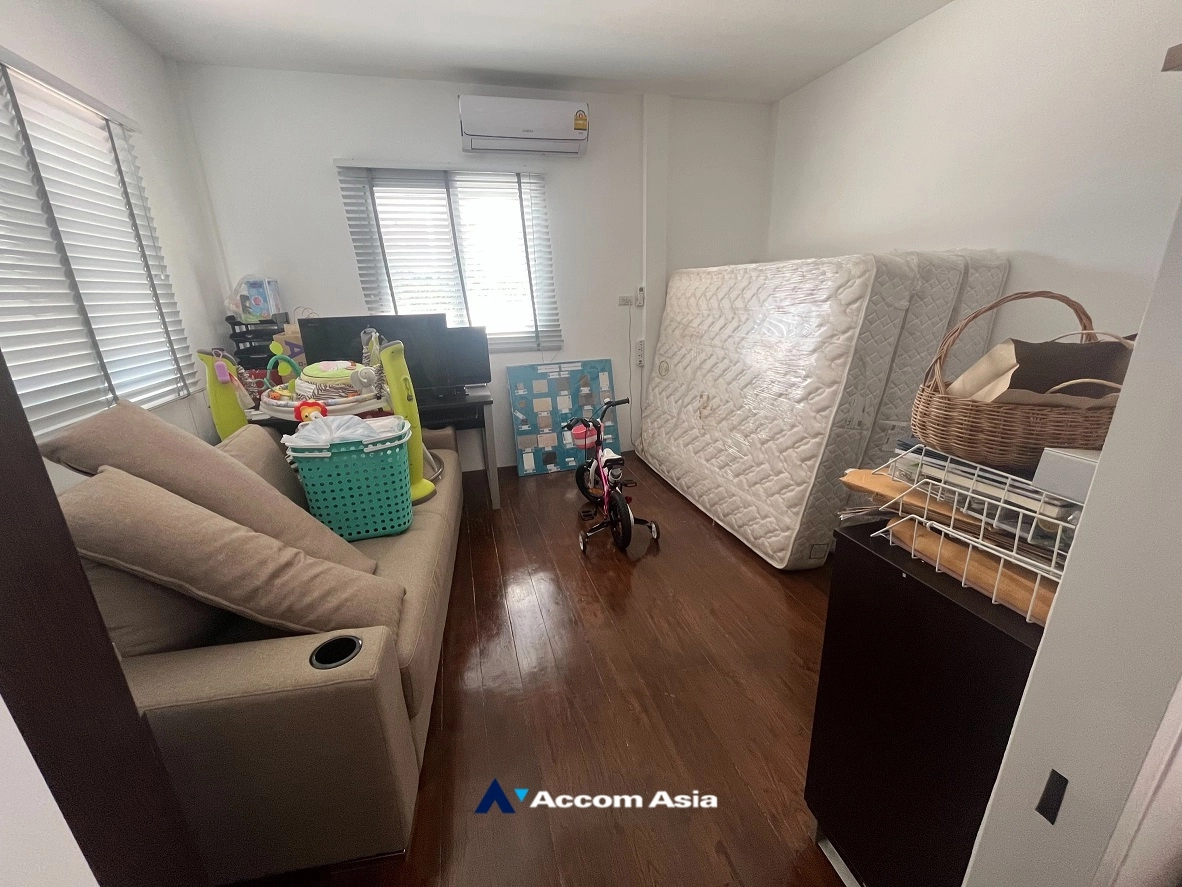 8  5 br House For Rent in Sathorn ,Bangkok BTS Saint Louis AA35123