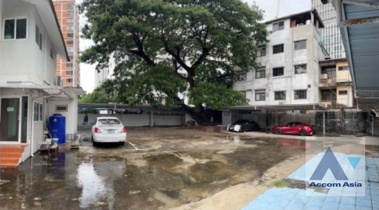 4  5 br House For Rent in Sathorn ,Bangkok BTS Saint Louis AA35123