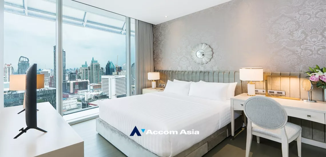 5  1 br Apartment For Rent in Ploenchit ,Bangkok BTS Ratchadamri at Luxury Service Residence AA35125