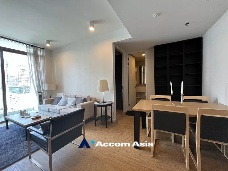Siamese Surawong Condominium  1 Bedroom for Sale & Rent MRT Sam Yan in Silom Bangkok