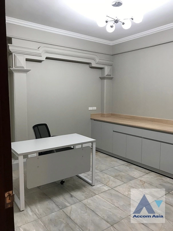 8  House for rent and sale in Sukhumvit ,Bangkok BTS Phrom Phong AA35138