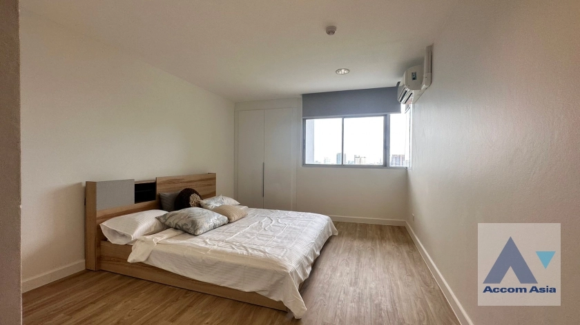 21  4 br Condominium For Rent in Sukhumvit ,Bangkok BTS Ekkamai at La Cascade AA35145