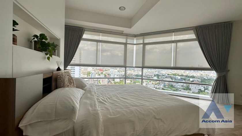 15  4 br Condominium For Rent in Sukhumvit ,Bangkok BTS Ekkamai at La Cascade AA35145