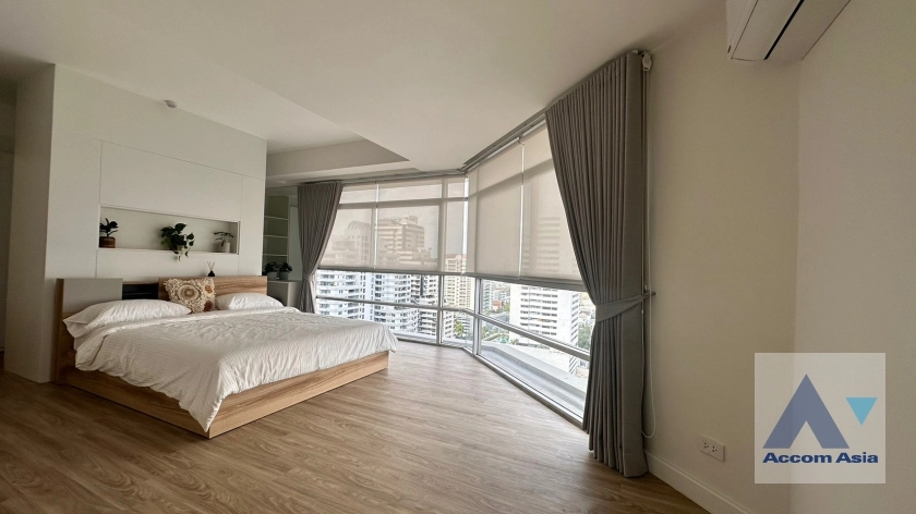 14  4 br Condominium For Rent in Sukhumvit ,Bangkok BTS Ekkamai at La Cascade AA35145