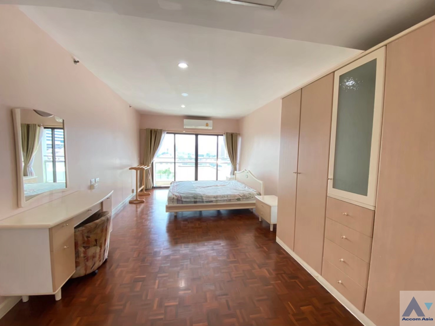  1  1 br Condominium For Rent in Sathorn ,Bangkok MRT Lumphini at The Natural Place Suite AA35146