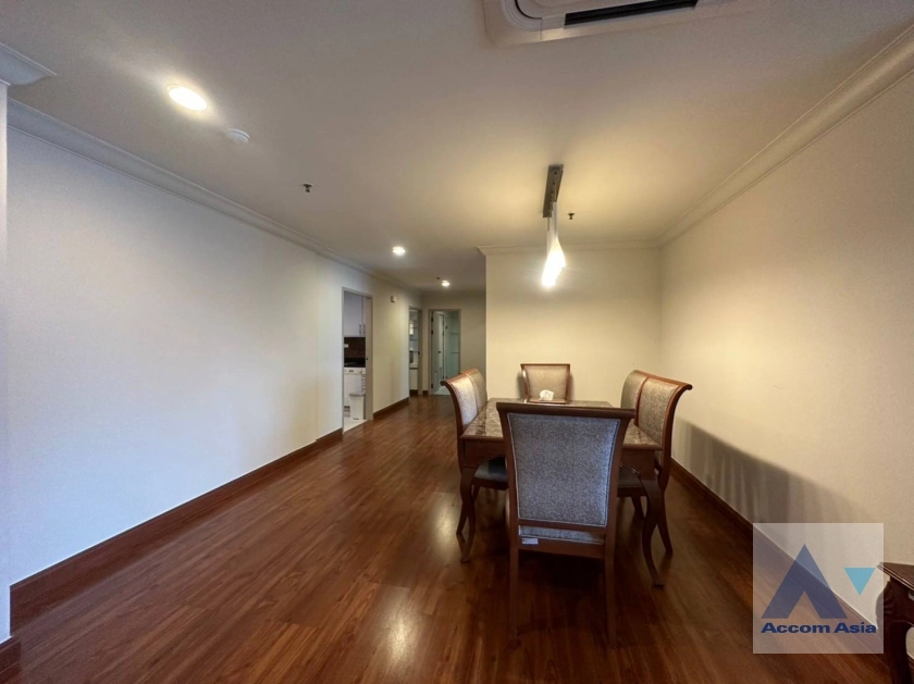 1  3 br Apartment For Rent in Sukhumvit ,Bangkok BTS Asok - MRT Sukhumvit at Perfect Apartment for Big Family, Prime Location Near Main Street AA35151