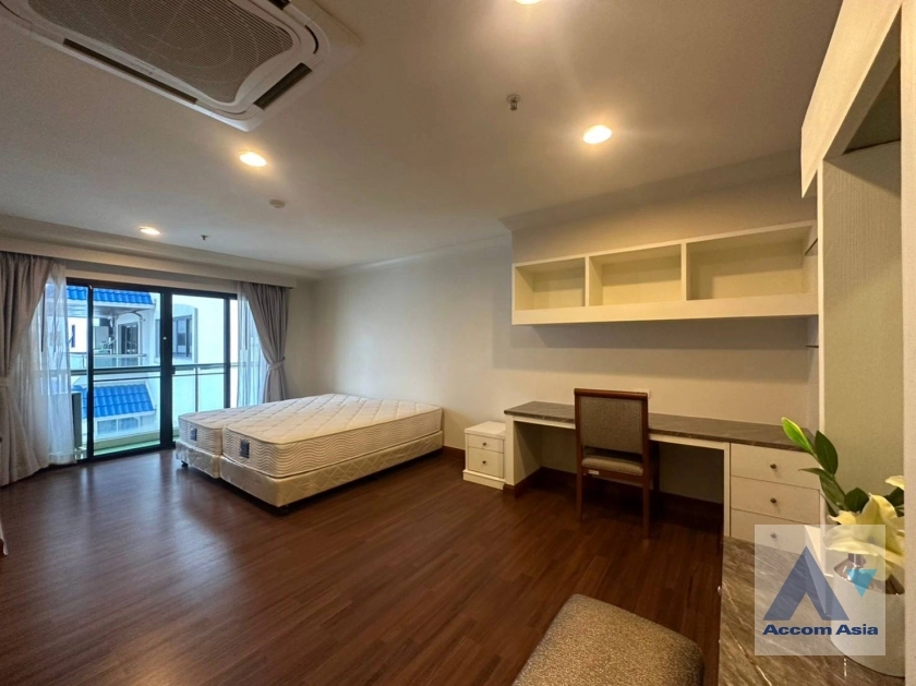 5  3 br Apartment For Rent in Sukhumvit ,Bangkok BTS Asok - MRT Sukhumvit at Perfect Apartment for Big Family, Prime Location Near Main Street AA35151
