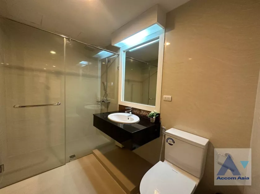 10  3 br Apartment For Rent in Sukhumvit ,Bangkok BTS Asok - MRT Sukhumvit at Comfortable for Living AA35151