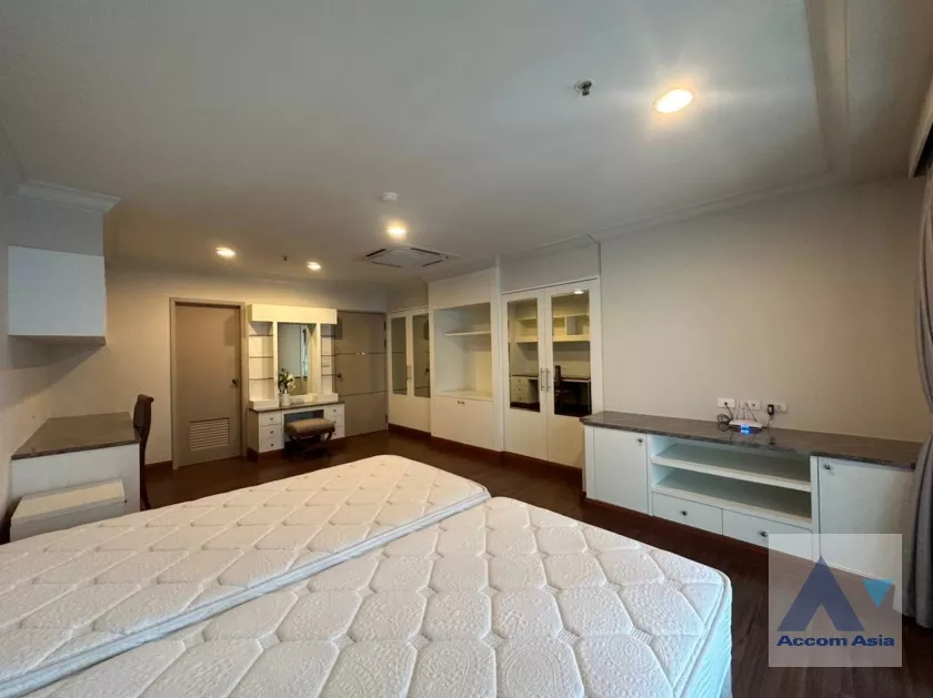 8  3 br Apartment For Rent in Sukhumvit ,Bangkok BTS Asok - MRT Sukhumvit at Comfortable for Living AA35151