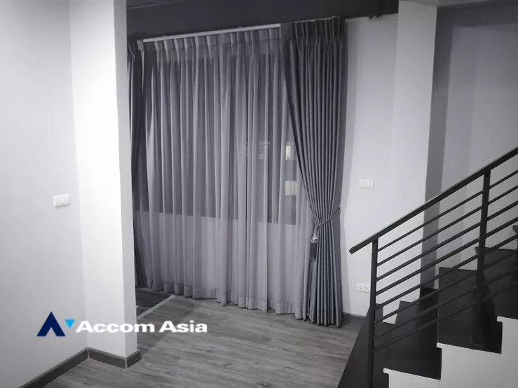 5  4 br Townhouse For Rent in Pattanakarn ,Bangkok BTS On Nut at The Pride Sukhumvit 77 AA35162