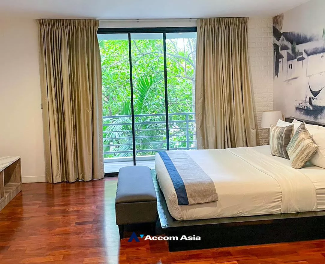 5  3 br Apartment For Rent in Ploenchit ,Bangkok BTS Chitlom - MRT Lumphini at Exclusive Residence AA35173