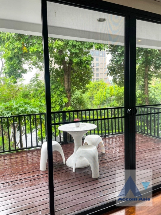  1  3 br Apartment For Rent in Ploenchit ,Bangkok BTS Chitlom - MRT Lumphini at Low-Rise Cozy Apartment, 5 mins walk to Lumpini park AA35173