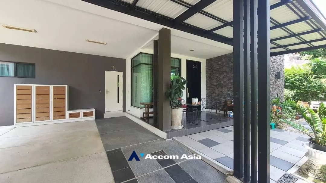 4  4 br House for rent and sale in Pattanakarn ,Bangkok ARL Ban Thap Chang at Manthana Onnut Wongwan 3 AA35176