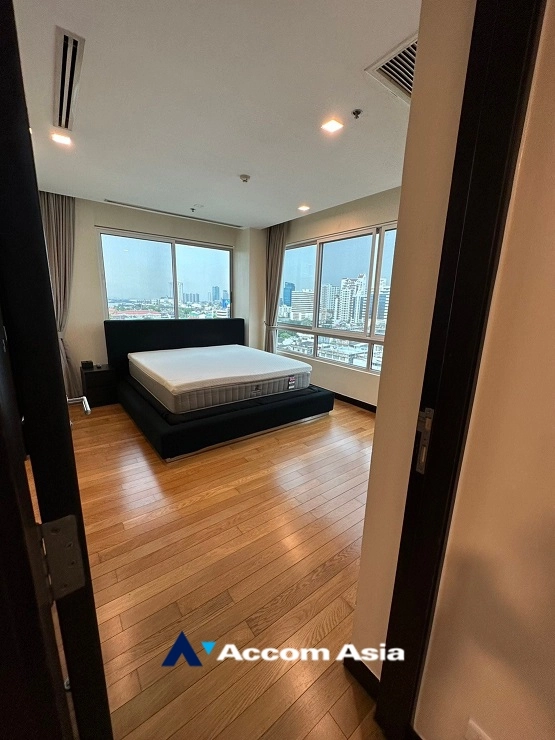 11  3 br Condominium for rent and sale in Sathorn ,Bangkok BRT Thanon Chan at The Lofts Yennakart AA35187