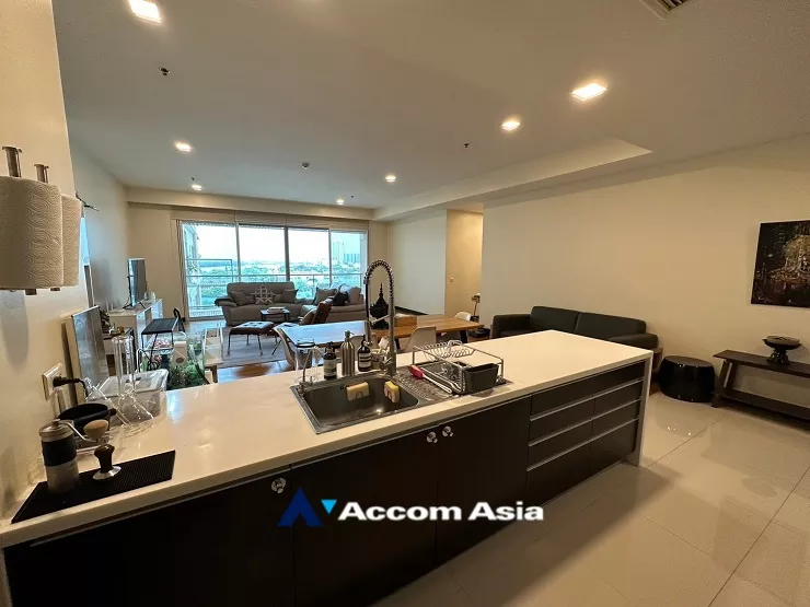 5  3 br Condominium for rent and sale in Sathorn ,Bangkok BRT Thanon Chan at The Lofts Yennakart AA35187