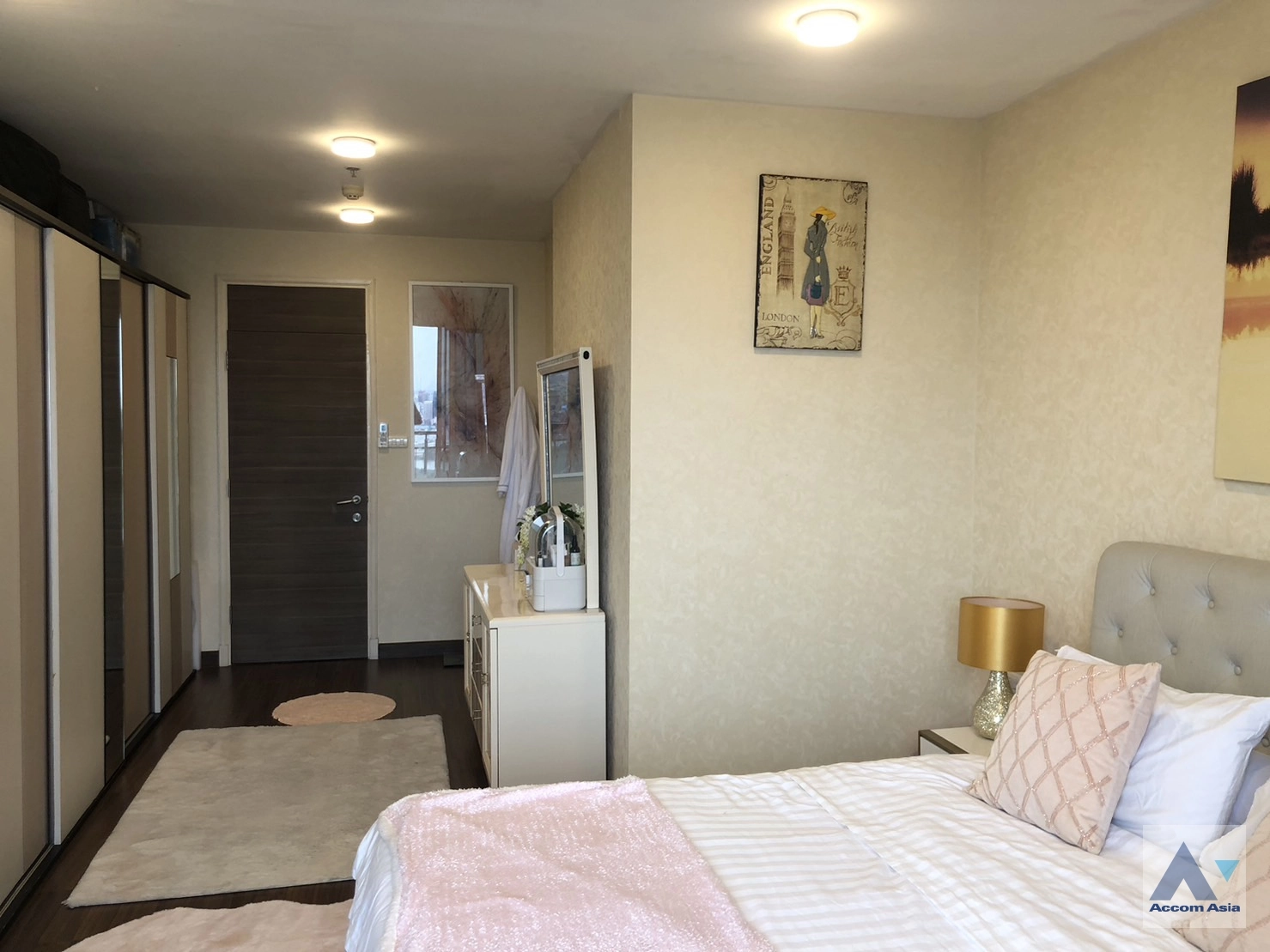 19  2 br Condominium For Sale in Sathorn ,Bangkok BRT Nararam 3 at Supalai Prima Riva AA35192