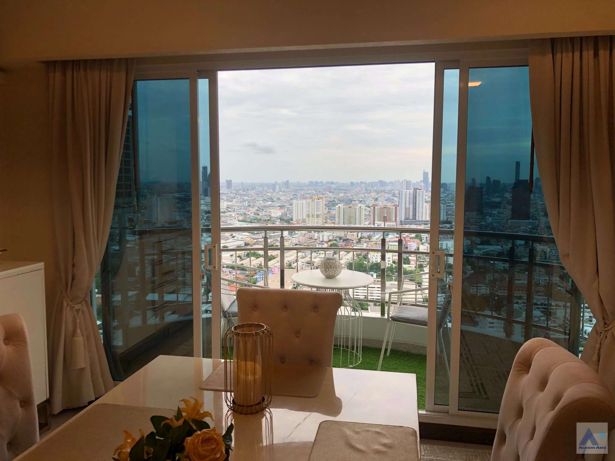 15  2 br Condominium For Sale in Sathorn ,Bangkok BRT Nararam 3 at Supalai Prima Riva AA35192