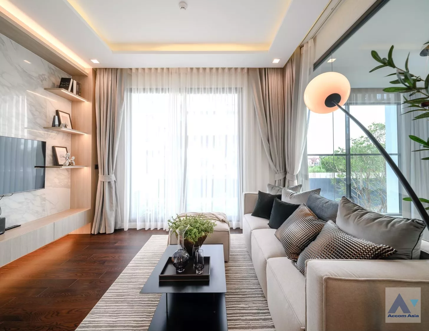 1  4 br House For Sale in Ratchadapisek ,Bangkok  at The Gentry Kaset Nawamin AA35214