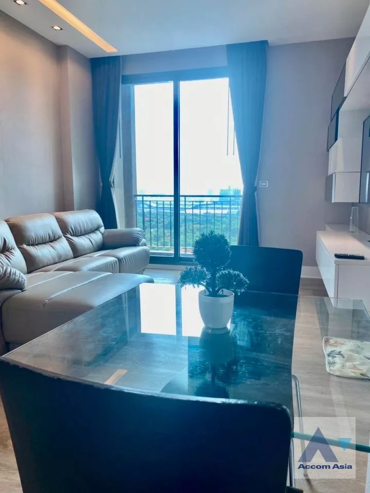 unitEquinox Phahol Vibha