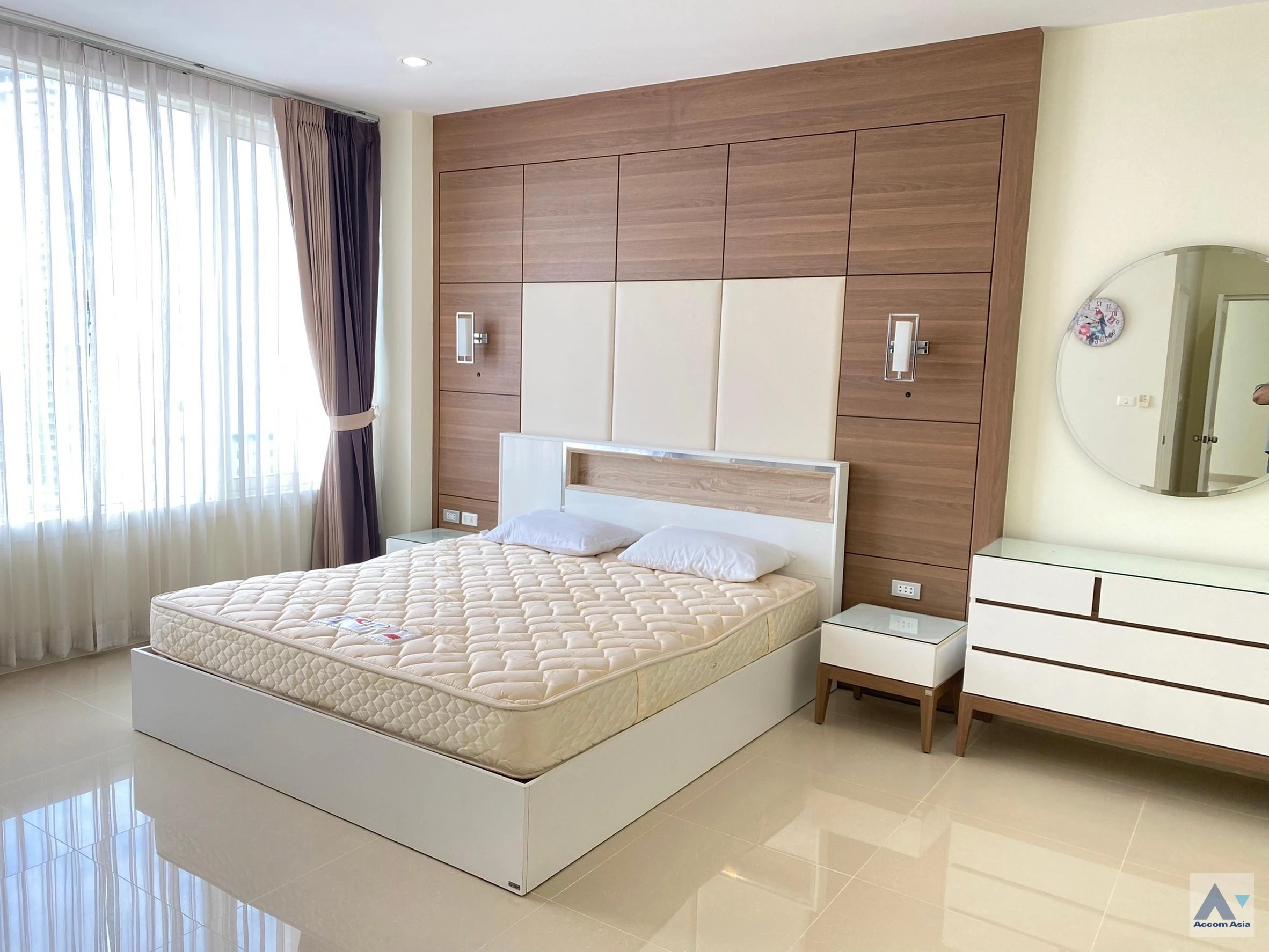 5  3 br Condominium For Rent in Sukhumvit ,Bangkok  at Siri Residence Sukhumvit 24 AA35225