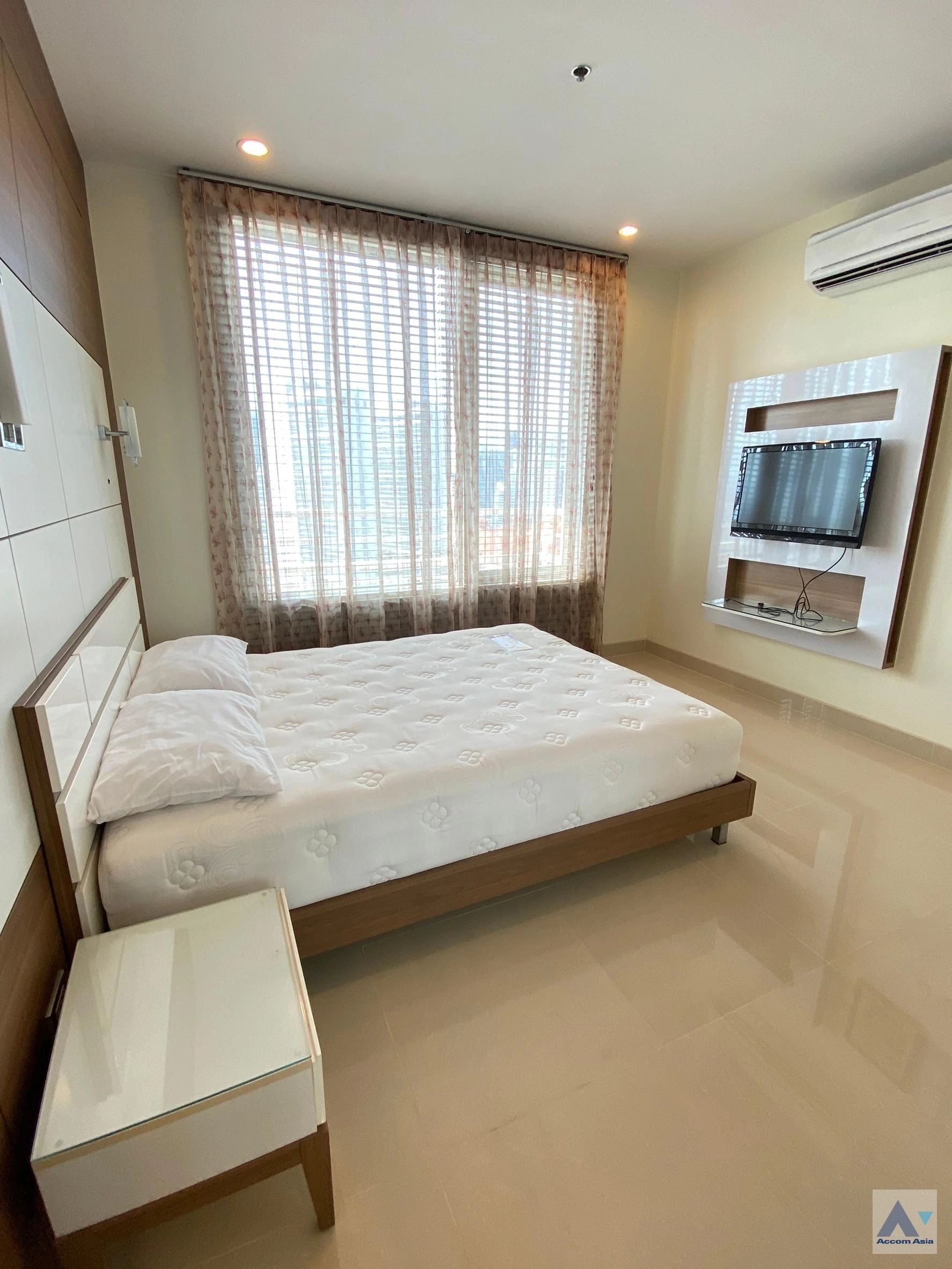 10  3 br Condominium For Rent in Sukhumvit ,Bangkok  at Siri Residence Sukhumvit 24 AA35225