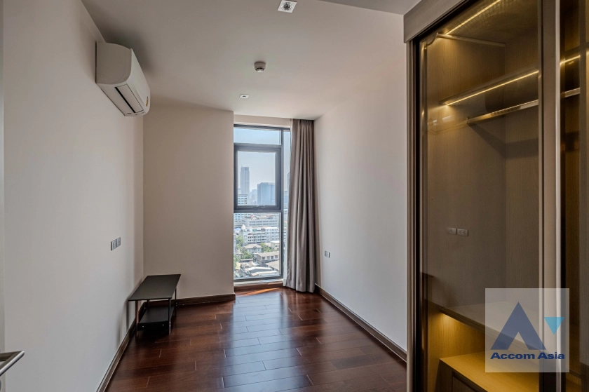 19  4 br Condominium for rent and sale in Rama 3 ,Bangkok BTS Saphan Taksin at Altitude Symphony Condominium AA35227